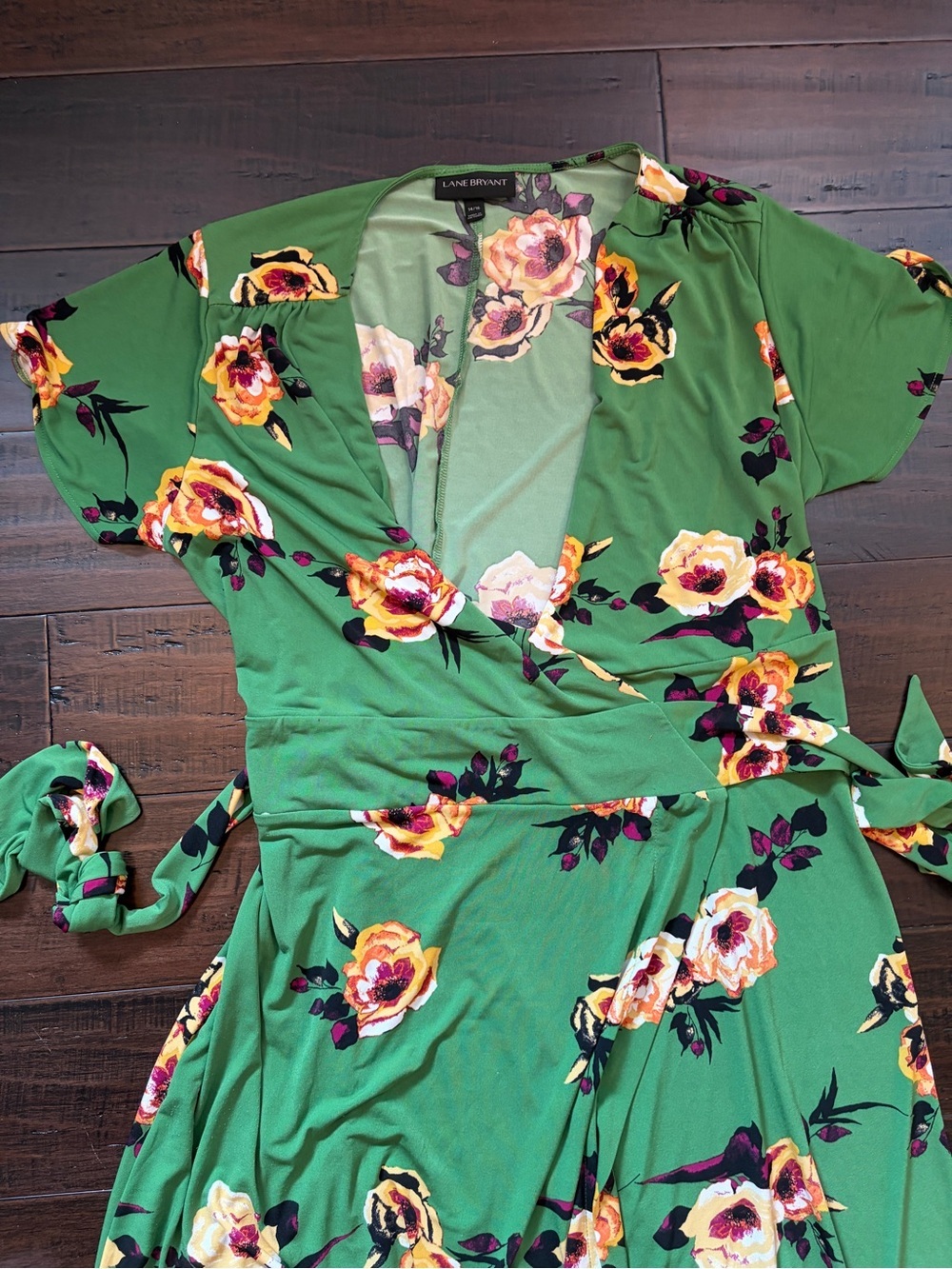 Lane Bryant Green Floral Wrap Lightweight Flowy Summer Vacation Girly Maxi Dress - Picture 2 of 6